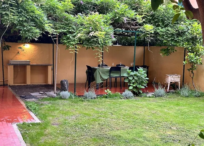 아파트 Bianca's Garden 100 Steps From The Sea